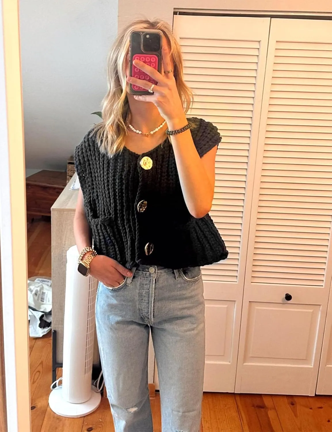 Flygo Womens Sleeveless Sweater Vest 2025 Spring Summer Crop Knit Top Chunky Crochet Button Cardigan Sweaters