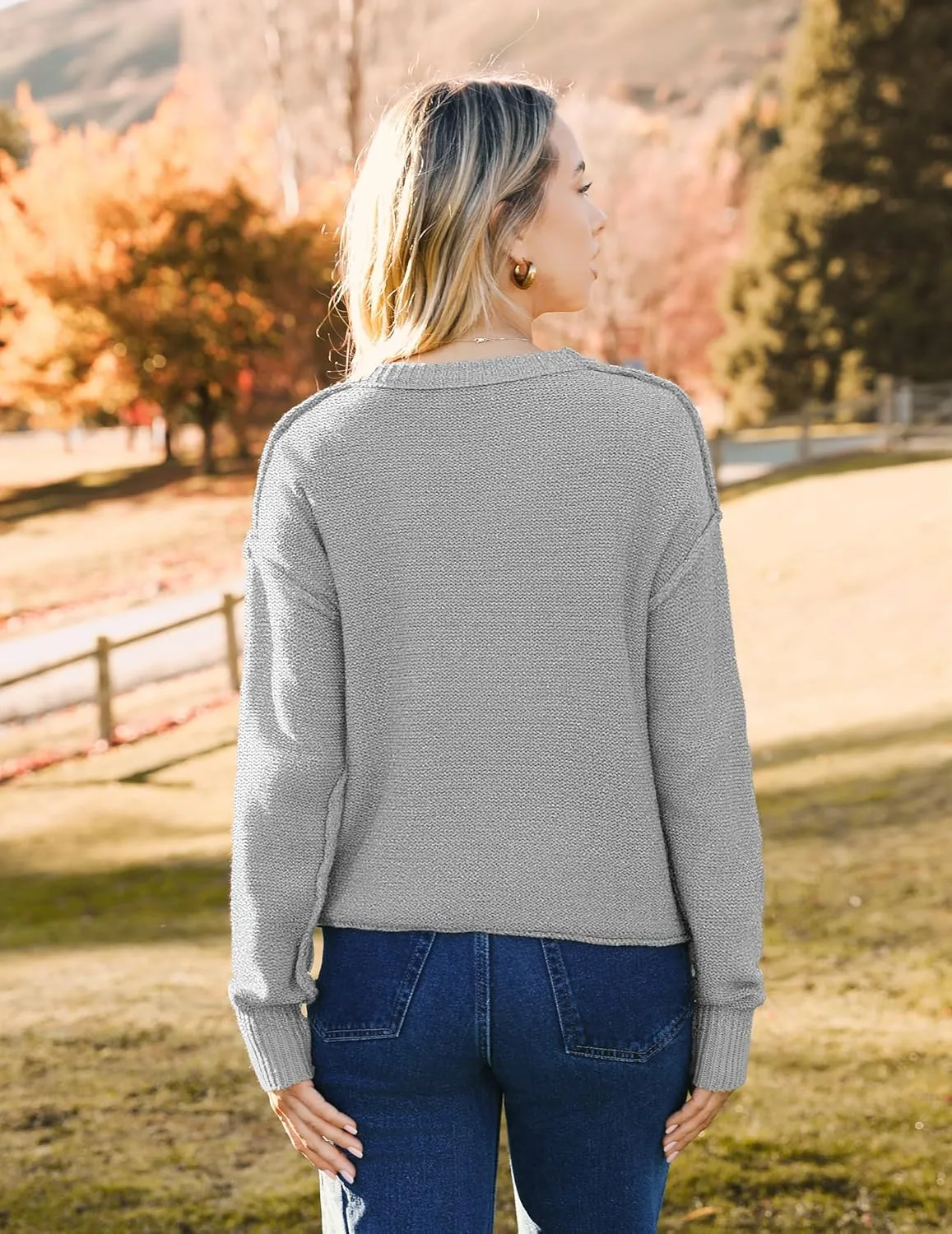 Zeagoo Women's Crew Neck Cropped Sweater 2024 Fall Long Sleeve Chunky Knit Pullover Sweater Tops