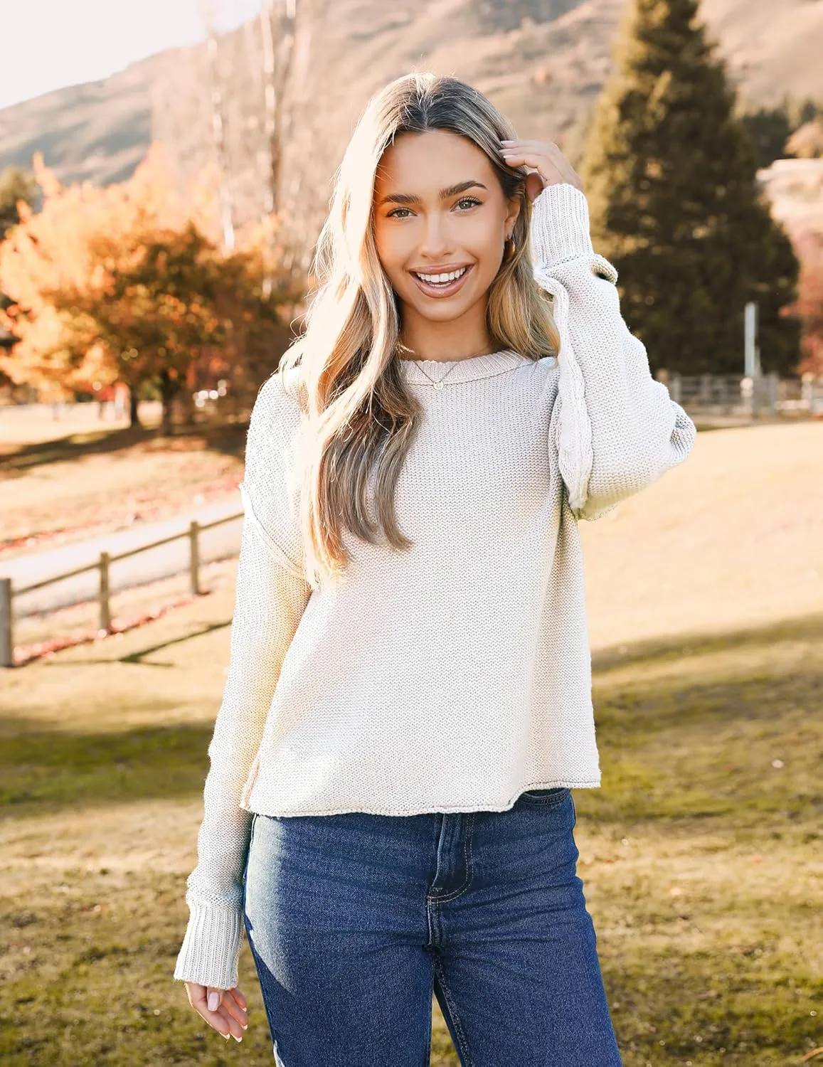 Zeagoo Women's Crew Neck Cropped Sweater 2024 Fall Long Sleeve Chunky Knit Pullover Sweater Tops